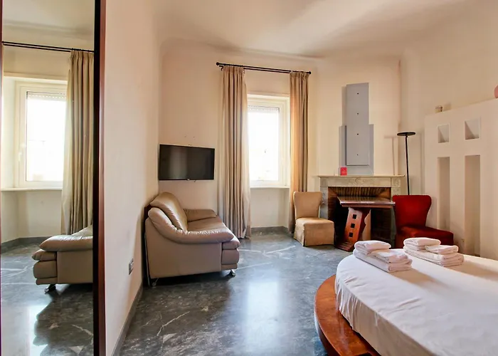 Romantic At Via Veneto * Roma